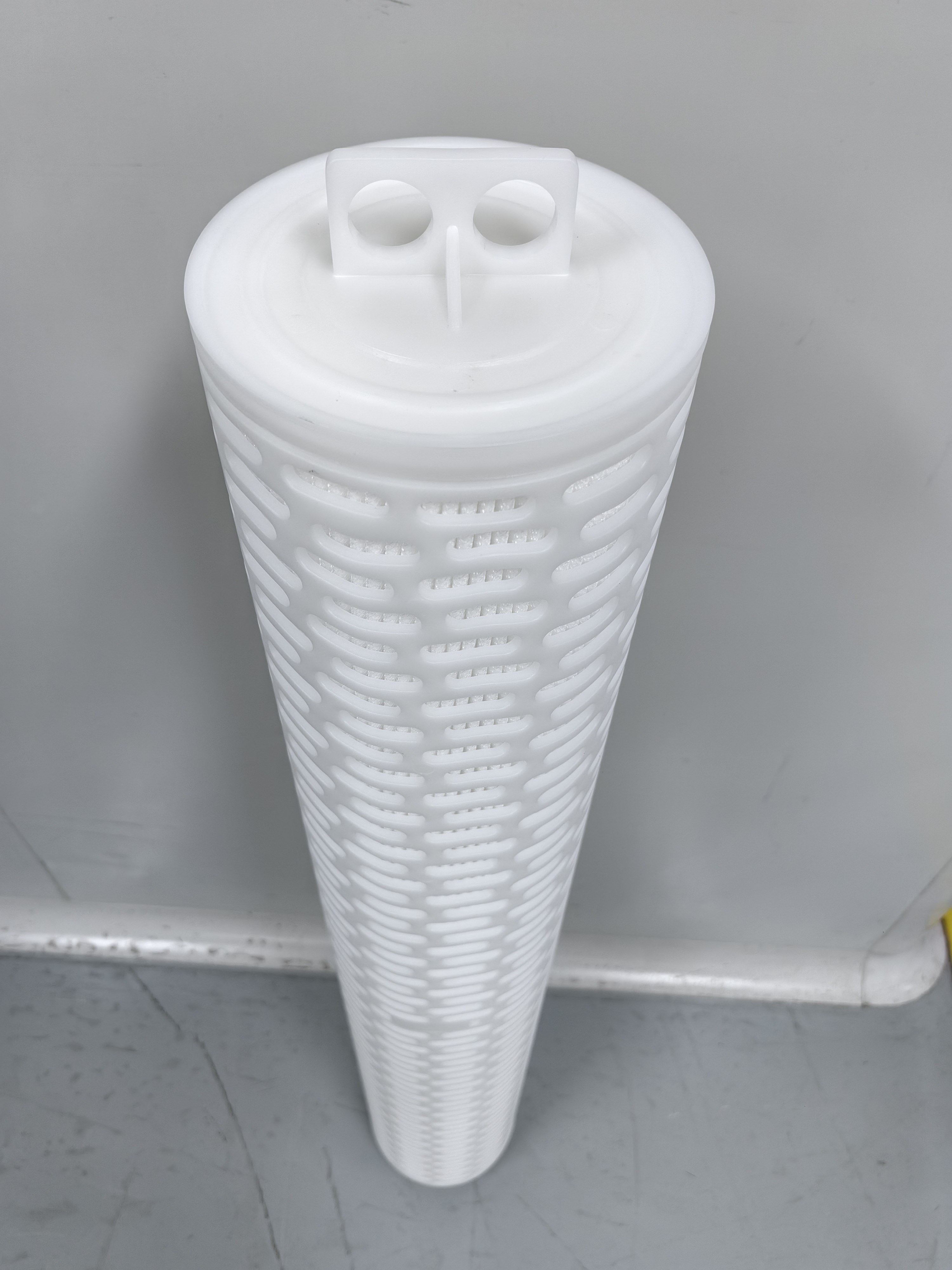 High-flow cartridge — handle
